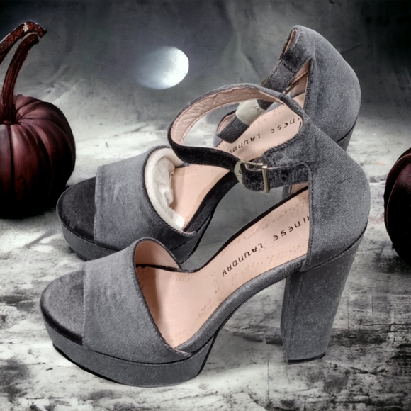 Chinese Laundry Velvet Platform Heels - Picture 2 of 7